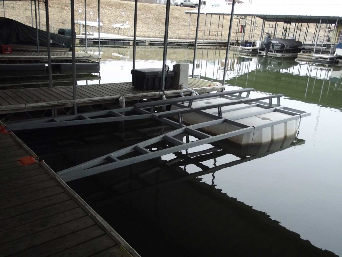 Econo Lift installation at Lake of the Ozarks