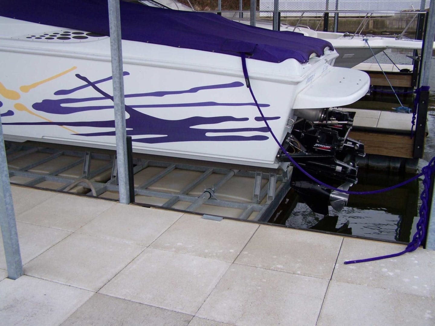 Econo Lift installation at Lake of the Ozarks
