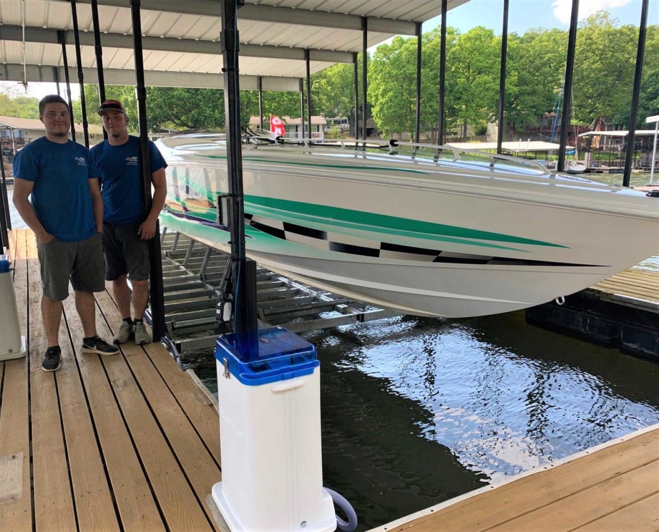 Econo Lift installation at Lake of the Ozarks