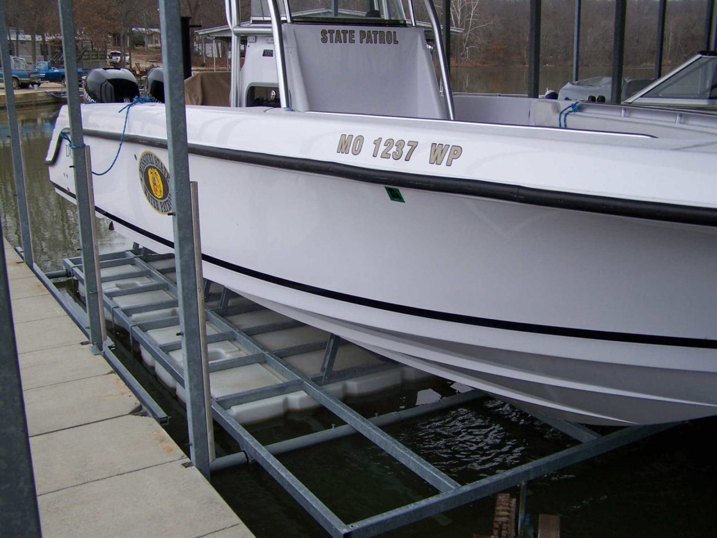 Econo Lift installation at Lake of the Ozarks