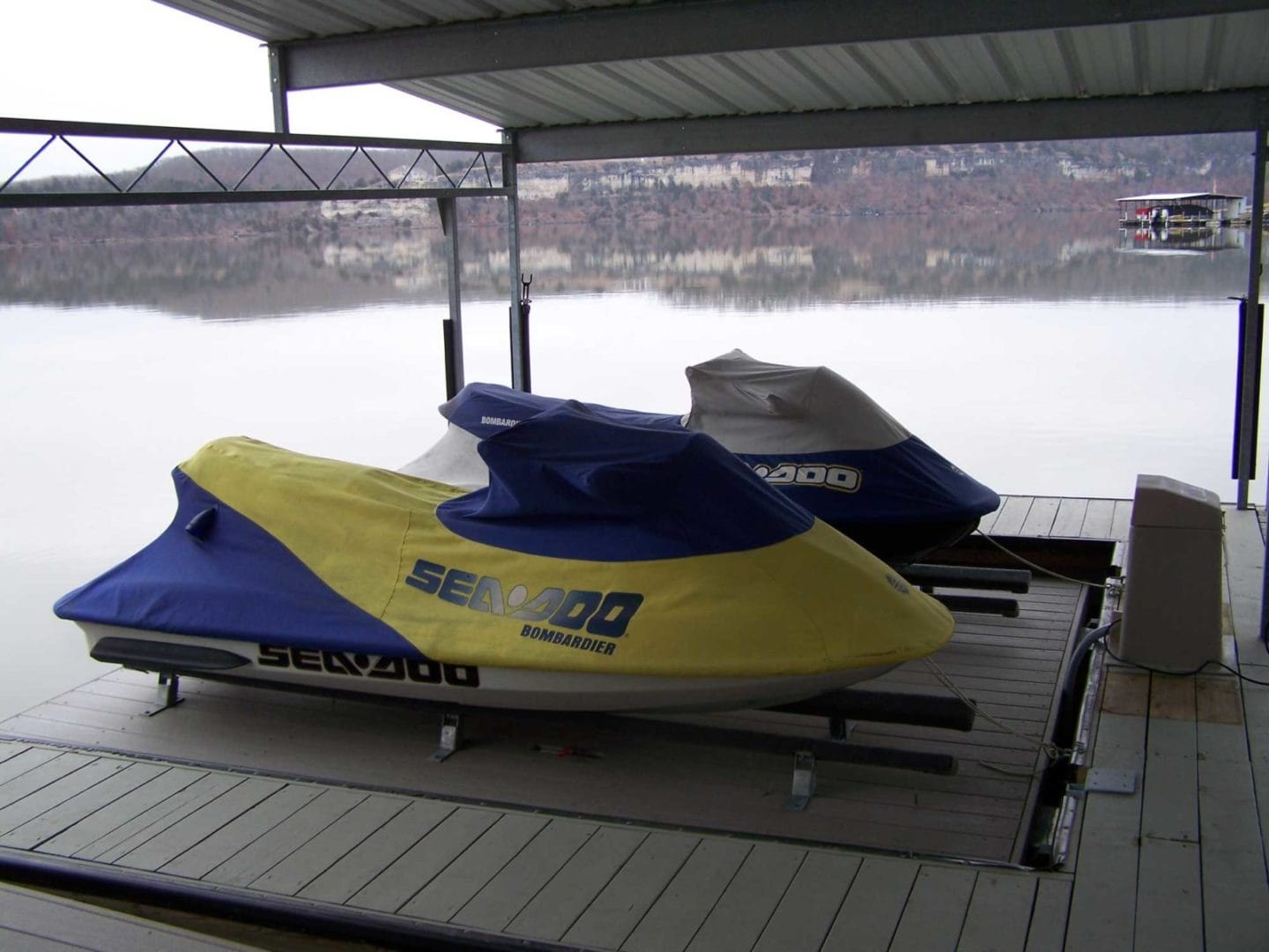 Econo Lift installation at Lake of the Ozarks