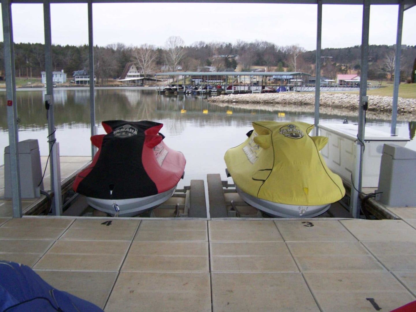 Econo Lift installation at Lake of the Ozarks