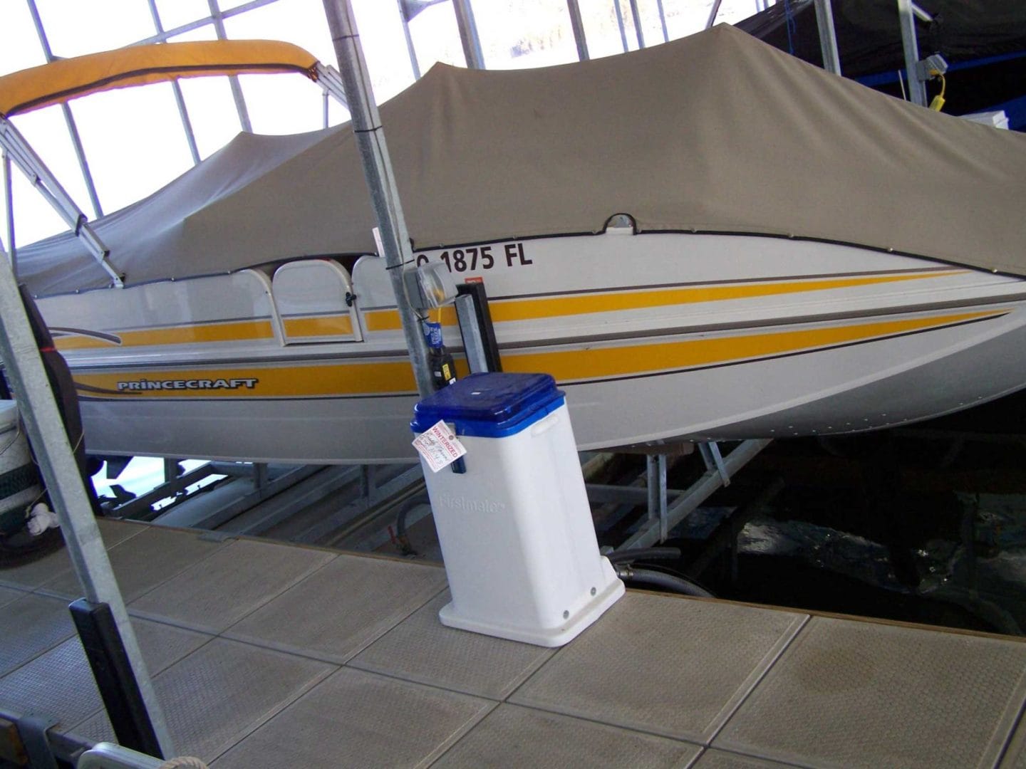 Econo Lift installation at Lake of the Ozarks