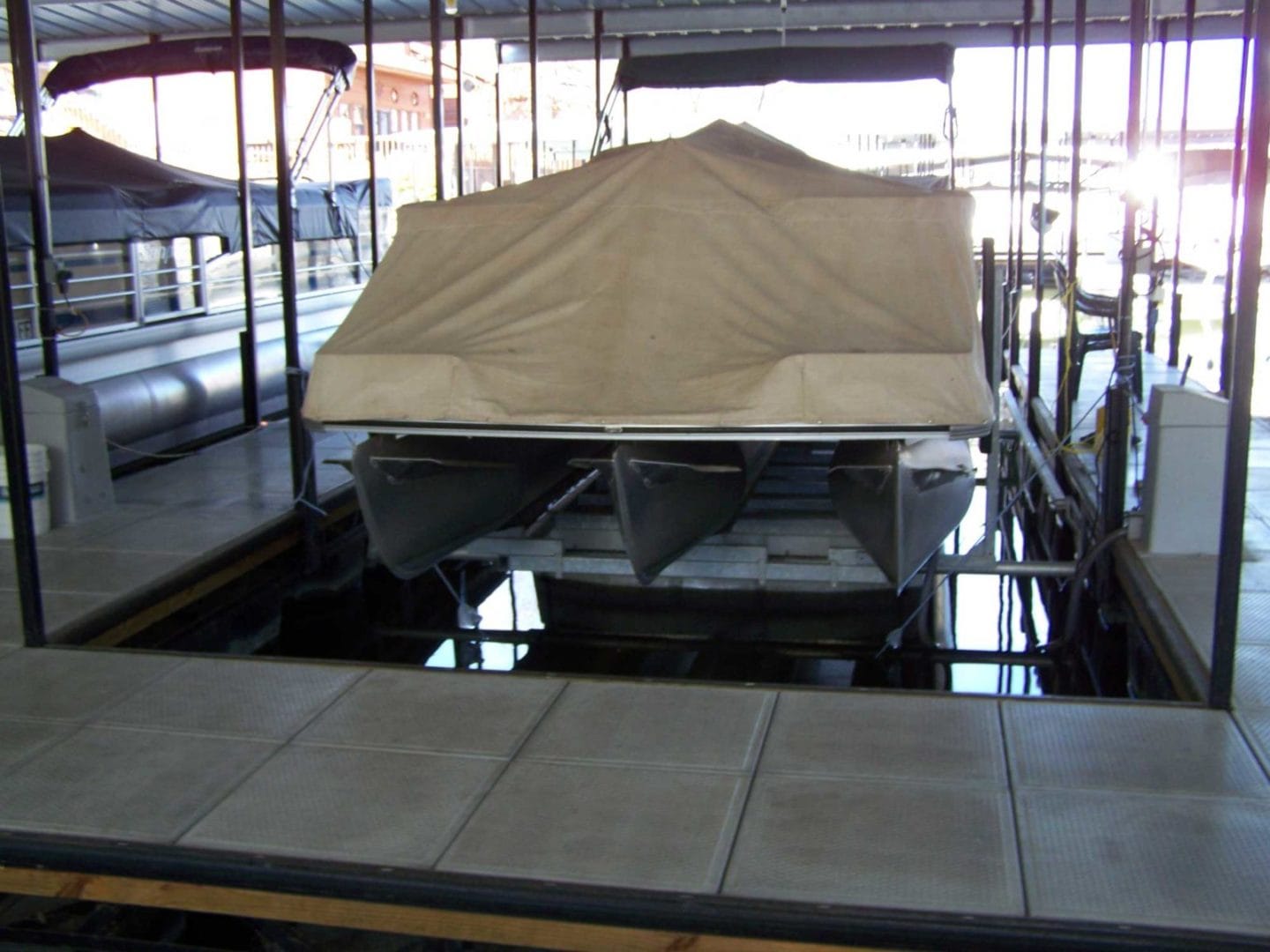 Econo Lift installation at Lake of the Ozarks