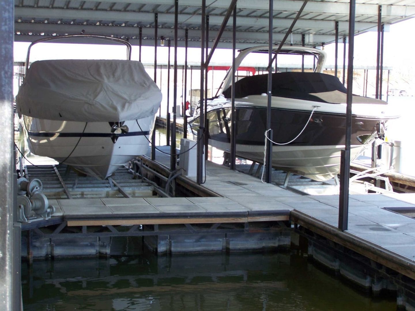 Econo Lift installation at Lake of the Ozarks