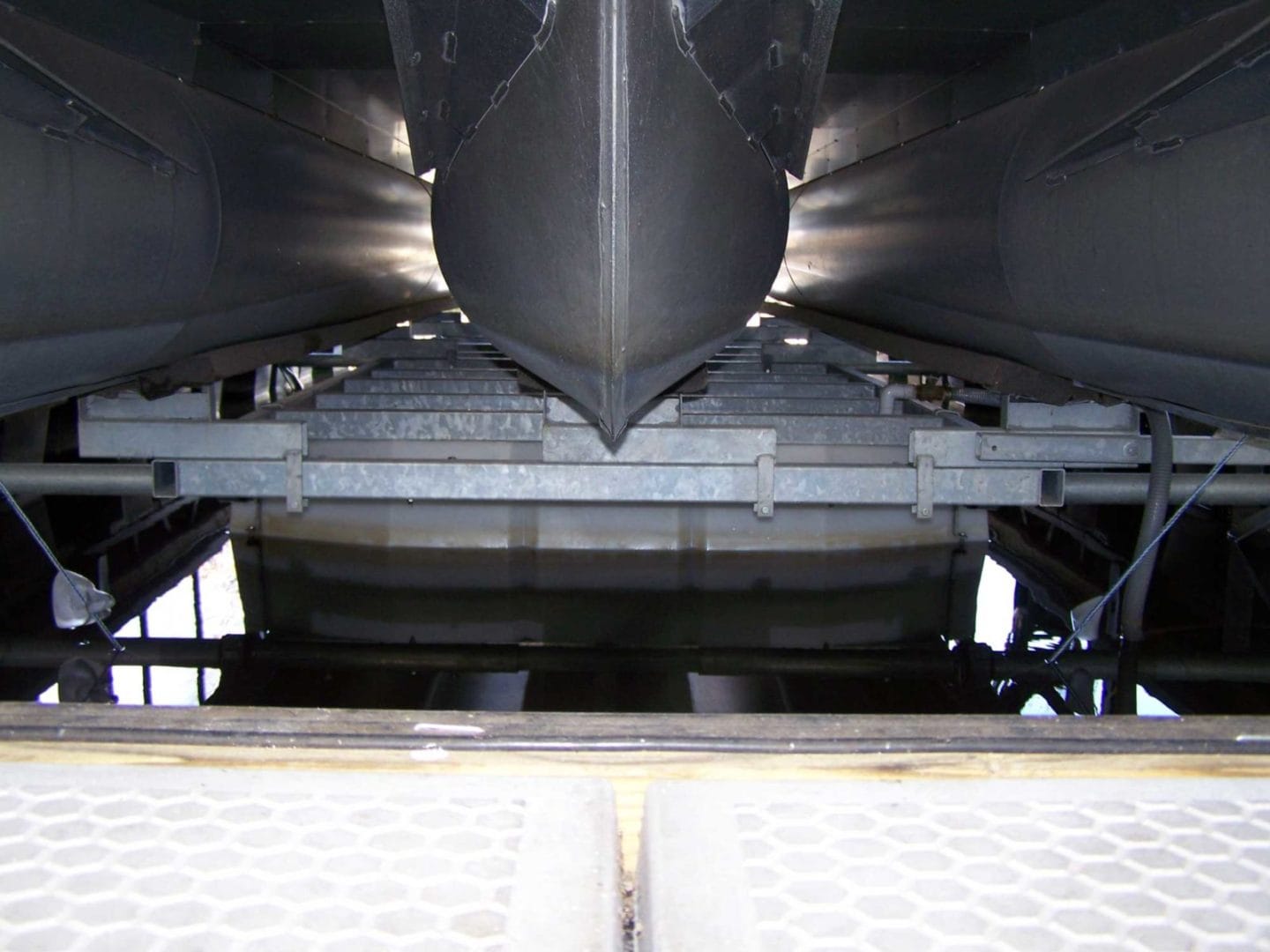 Econo Lift installation at Lake of the Ozarks