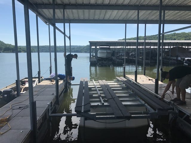 Econo Lift installation at Lake of the Ozarks