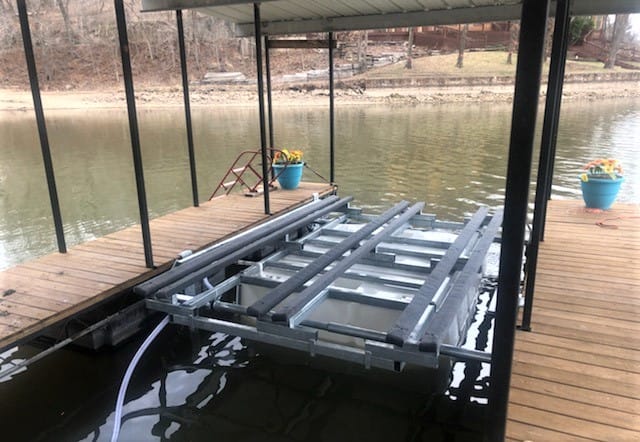 Econo Lift installation at Lake of the Ozarks
