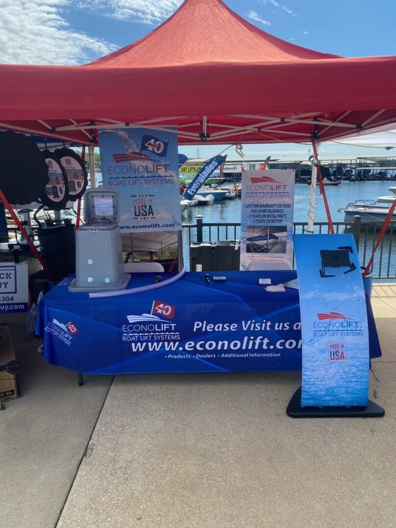 Econo Lift boat show display