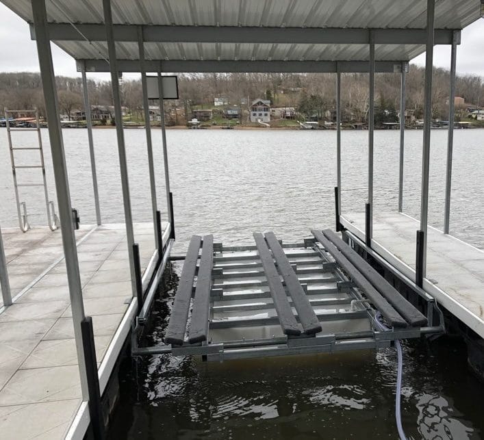 Econo Lift Draft 6,500 lb shallow water side mount boat lift