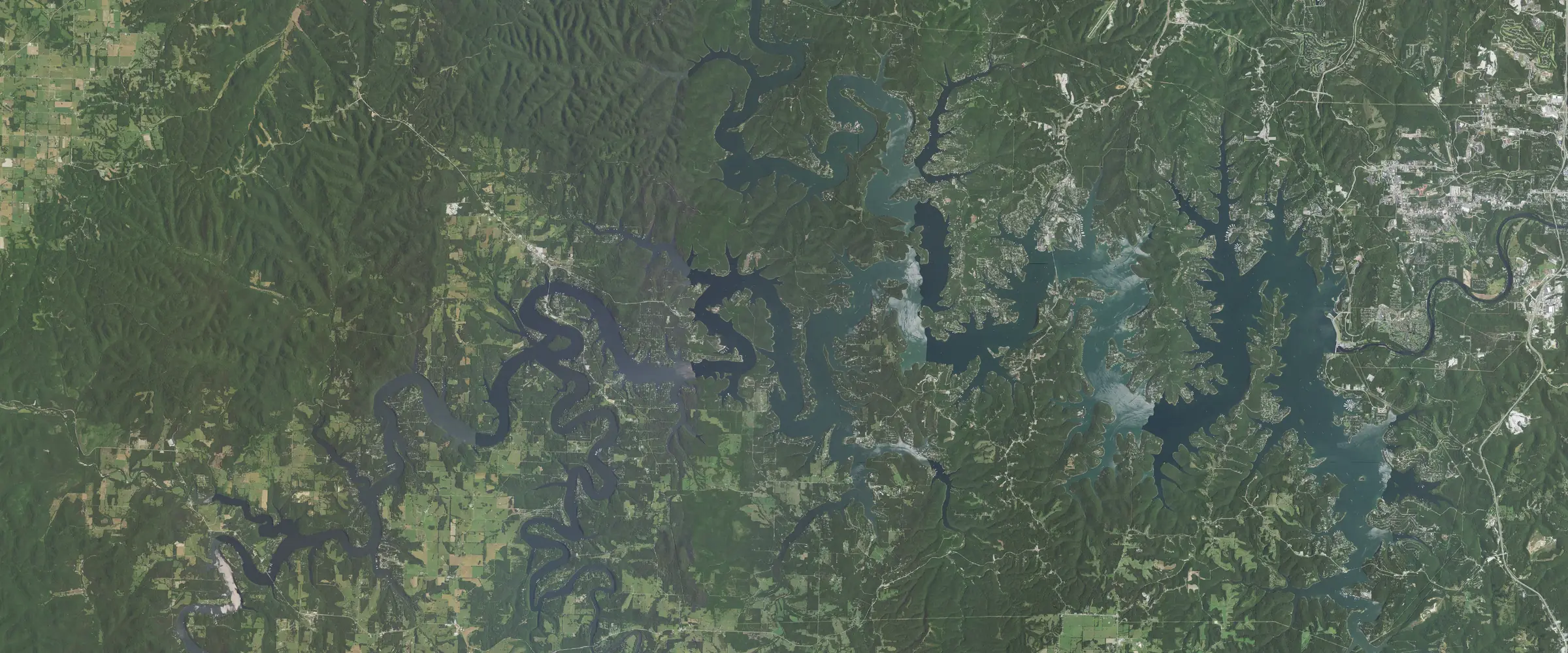 Aerial view of Table Rock Lake (USGS imagery)