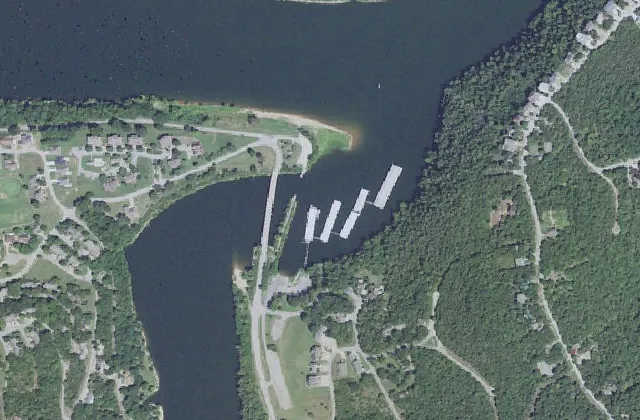 Overhead view of Holiday Island Marina (USGS imagery)