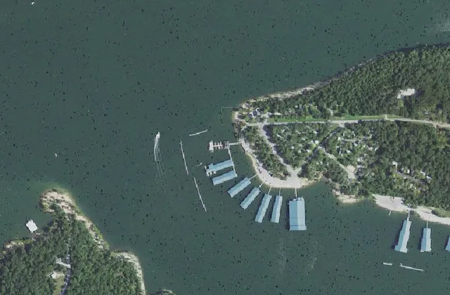 Overhead view of Long Creek Marina (USGS imagery)