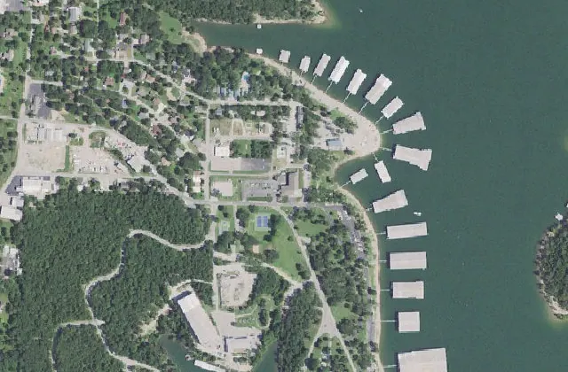 Overhead view of Port of Kimberling Marina (USGS imagery)